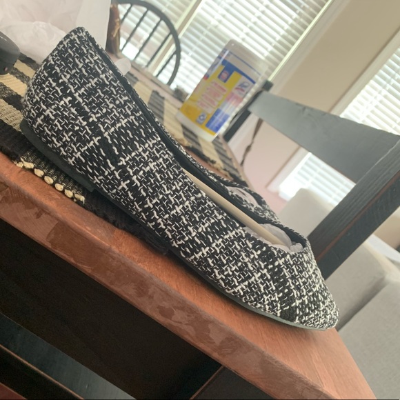 Flats - Picture 2 of 3